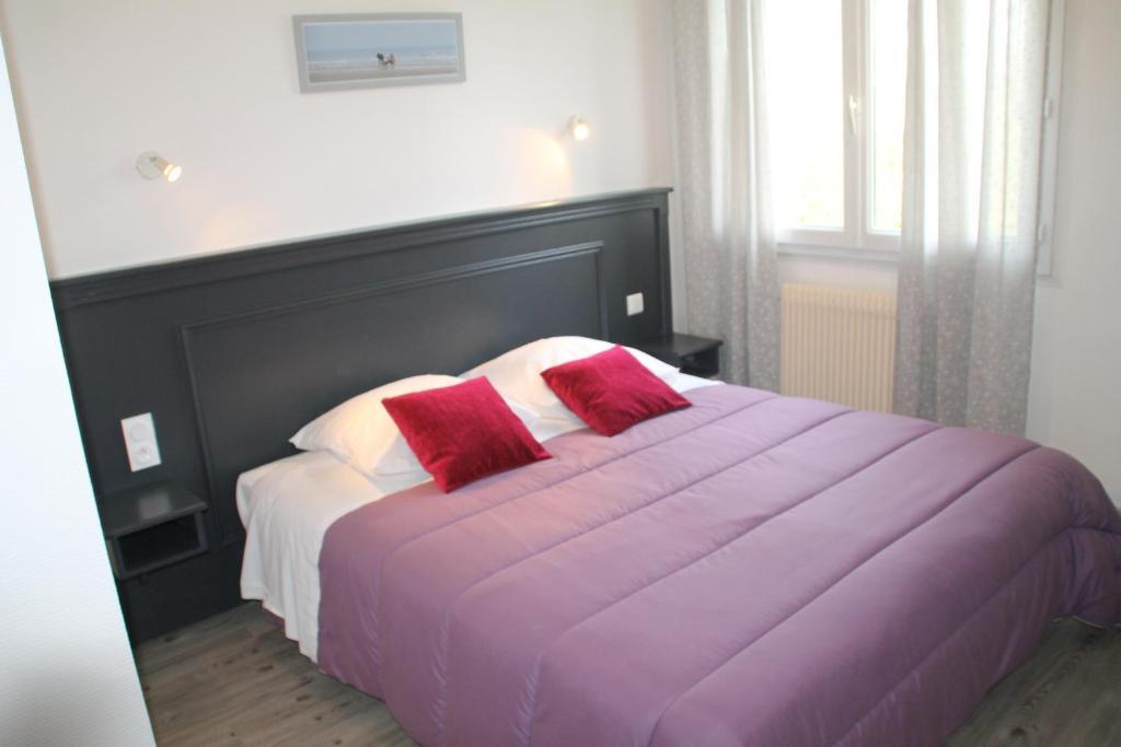 Plouigneau Cozy Hotel Logis Morlaix חדר תמונה